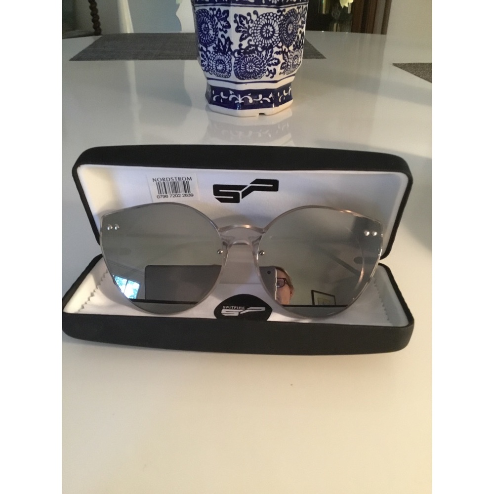 Spitfire Mirrored Modified Cat eye Sunglasses NWOT